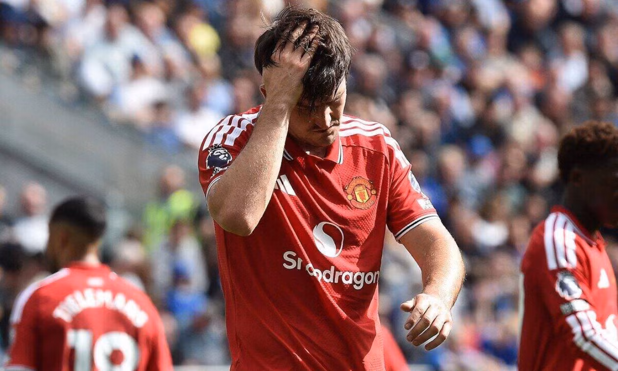 Khủng hoảng lại bủa vây Old Trafford