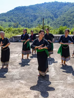 Dân tộc Ơ Đu
