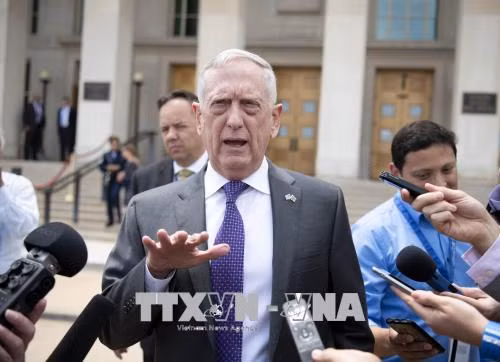 Bộ trưởng Quốc phòng Mỹ James Mattis lần đầu công du Nam Mỹ ảnh 1