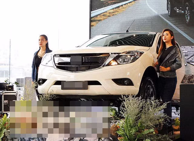 Xe con, xe bán tải Thái vẫn ồ ạt vào Việt Nam trong 'tháng cô hồn' ảnh 1