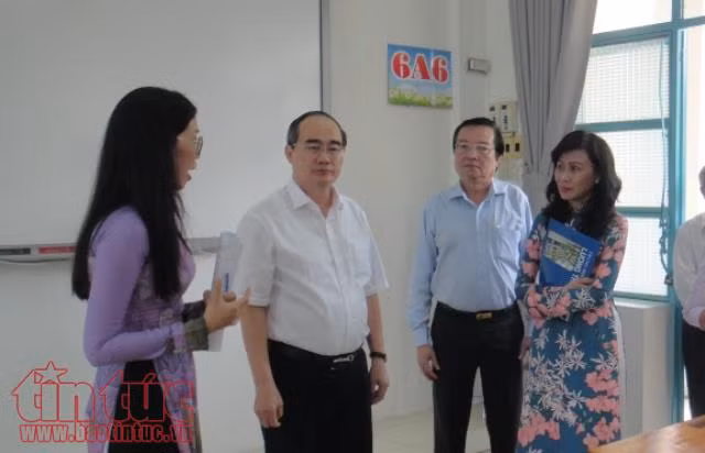  Học sinh bậc THCS tại TP Hồ Chí Minh có thể được miễn học phí ảnh 1