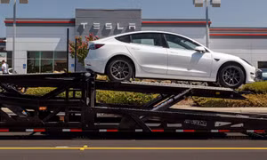 Tesla thông báo đợt thu hồi lớn nhất trong lịch sử