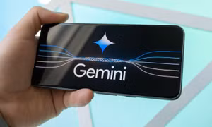 Apple và Google đàm phán tích hợp công cụ AI Gemini vào iPhone 