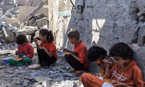 Thiếu lương thực, trẻ em tại Gaza đói ăn trầm trọng