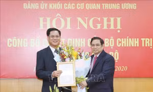 Trao quyết định điều động nhân sự tại Đảng ủy Khối các cơ quan Trung ương