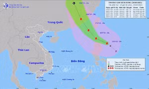 Bão Doksuri tiến gần Biển Đông