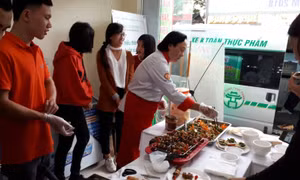 Thực phẩm sạch tràn ngập tuần lễ giới thiệu sản phẩm chăn nuôi theo chuỗi tại Hà Nội