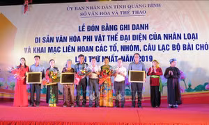Đón bằng Di sản văn hóa phi vật thể đại diện của nhân loại cho Nghệ thuật Bài chòi