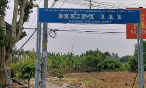 Hơn 10 năm không có nước sạch vì nằm trong khu quy hoạch