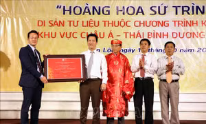 Đón bằng công nhận Di sản tư liệu thế giới 'Hoàng hoa sứ trình đồ'