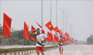 Lần đầu tổ chức chạy xuyên biên giới Việt - Trung