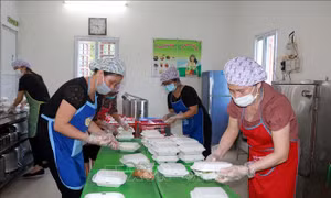 Hậu phương trong cuộc chiến chống dịch COVID-19 ở Nam Định