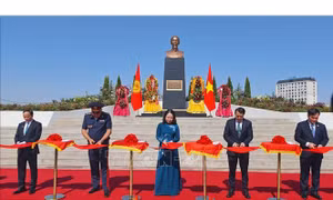 Phó Chủ tịch nước Võ Thị Ánh Xuân dự khánh thành Tượng đài Hồ Chí Minh tại Bishkek