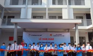 Bàn giao 'Ngôi nhà chung' hỗ trợ nuôi dưỡng trẻ em khuyết tật ở Cần Thơ