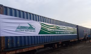 Vận hành tàu chở container Yên Viên - Sóng Thần hành trình 40 tiếng