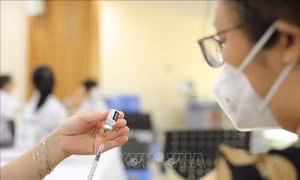 Tiêm vaccine mũi thứ 4 để tiếp tục khống chế dịch COVID-19