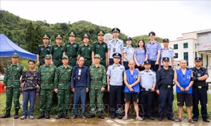 Khởi tố vụ án tổ chức cho 6 người xuất cảnh trái phép qua biên giới