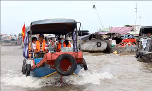 Ngày Hội du lịch 'Văn hóa Chợ nổi Cái Răng' 