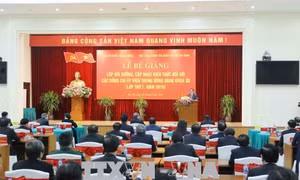 Bế giảng Lớp bồi dưỡng, cập nhật kiến thức dành cho các Ủy viên Trung ương