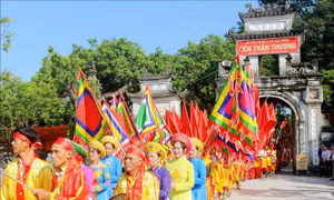 Tục thi đấu cờ tướng tại lễ hội Đền Trần Thương