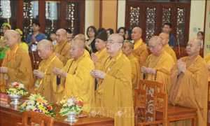 Tổ chức sinh hoạt tôn giáo bình thường, phải bảo đảm các biện pháp phòng, chống dịch COVID-19