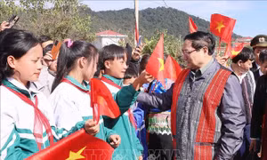 Sức mạnh đại đoàn kết toàn dân tộc là nhân tố quyết định mọi thắng lợi của cách mạng Việt Nam