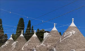 Vẻ đẹp độc đáo và quyến rũ của những mái nhà hình nấm tại Italy