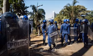 Cảnh sát Zimbabwe bắt giữ thủ lĩnh phe đối lập