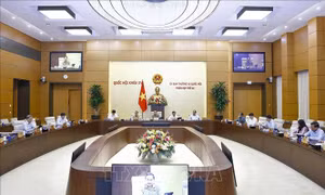 Quyết liệt chống lãng phí, nắm bắt cơ hội phát triển kinh tế - xã hội