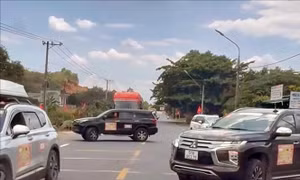 Lâm Đồng: Xác minh, xử lý vụ tự ý chặn đường để 'đoàn xe doanh nhân qua đường'
