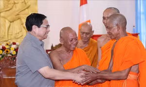 Thủ tướng Phạm Minh Chính chúc mừng đồng bào Khmer nhân Lễ Sene Dolta