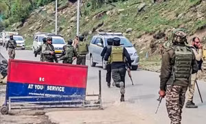 Vén màn nhóm vũ trang tự nhận đứng sau vụ tấn công đẫm máu ở Kashmir