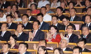 Chủ tịch Quốc hội dự Chương trình nghệ thuật Nhịp cầu hữu nghị tại Trung Quốc