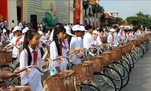 Nam Định: 'Mùa thu khuyến học, tiếp bước em đến trường'