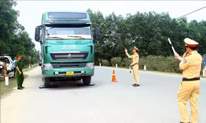 Kiểm soát tải trọng và giám sát hành trình để giảm tử vong do tai nạn giao thông