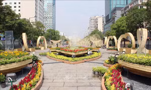 Tràn ngập sắc Xuân tại đường hoa Nguyễn Huệ Tết Nhâm Dần 2022