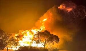 Australia: Cháy rừng hoành hành tại bang Victoria, hàng trăm người sơ tán