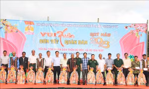 Quân khu 7 tổ chức nhiều hoạt động ý nghĩa mừng Đảng, mừng Xuân 