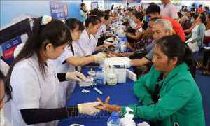 Tăng tốc thực hiện mục tiêu khám sức khỏe miễn phí toàn dân