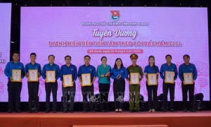 Thiết thực học và làm theo lời Bác