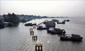 Ứng phó bão số 10: Huế kêu gọi tàu thuyền vào nơi neo đậu an toàn  