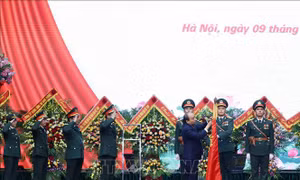 Chủ tịch nước Nguyễn Xuân Phúc: Doanh nghiệp quân đội cần xứng đáng với danh hiệu 'Bộ đội Cụ Hồ' trong thời đại mới