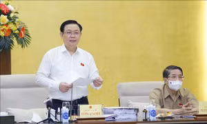 Chủ tịch Quốc hội Vương Đình Huệ làm việc với Ủy ban Kinh tế về Quy hoạch sử dụng đất quốc gia 