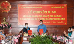 Chuyển giao Văn phòng Đoàn đại biểu Quốc hội tỉnh Hậu Giang về UBND tỉnh 