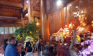 Nghệ An: Nhân dân hướng về Bác trong những ngày đầu năm mới