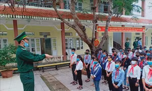 Ấm tình quân dân trên biên cương Mường Lát     