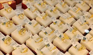 Giá vàng trong nước sáng 27/3 đi ngang