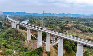Du lịch xuyên biên giới bằng đường sắt giữa Trung Quốc và Việt Nam tăng mạnh