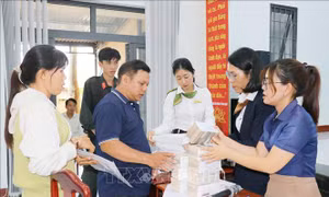 Đồng Xoài tuyên dương và chi trả bồi thường Dự án Đường cao tốc Bắc - Nam
