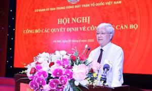 Công bố các quyết định về tổ chức bộ máy và cán bộ theo mô hình mới cơ quan Ủy ban Trung ương MTTQ Việt Nam